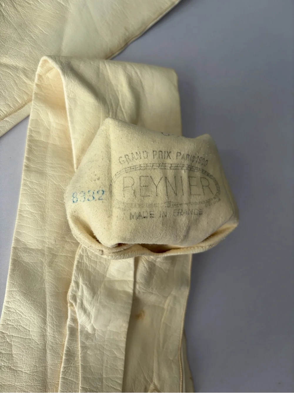 Antique Long Cream Women's Leather Gloves